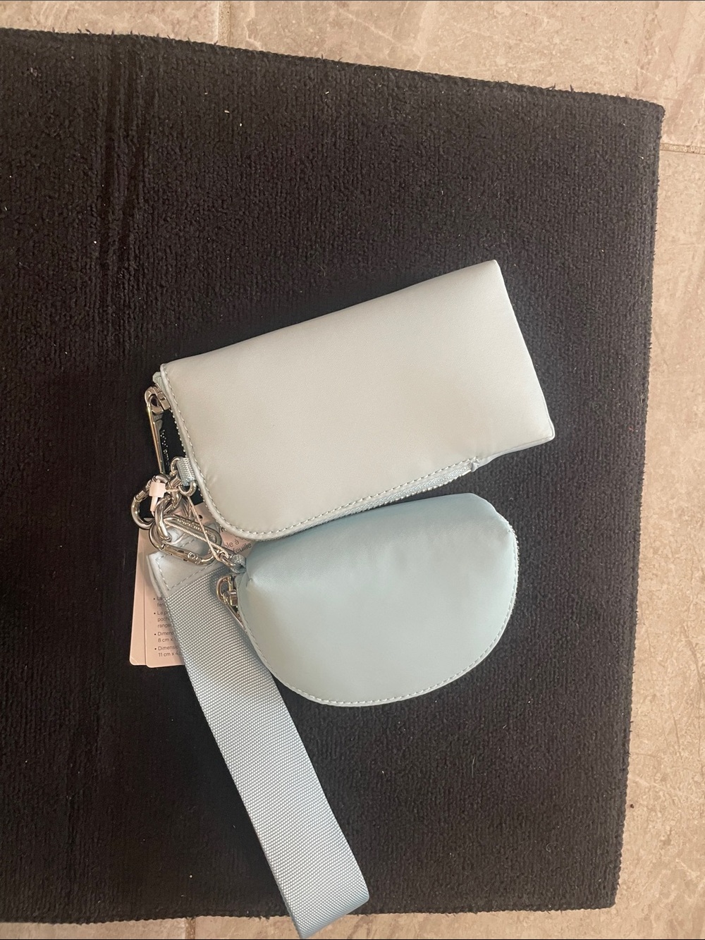 NEW lululemon athletica Light Blue Key & Card Holder Set - Picture 2 of 7